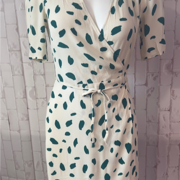 Reformation White and Green Midi Dress - Picture 8 of 12